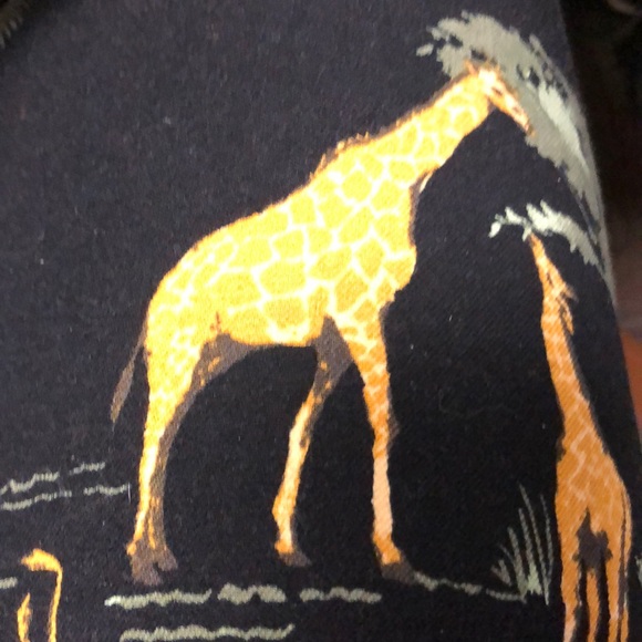 Meet your Posher, Rachel - Picture 1 of 1